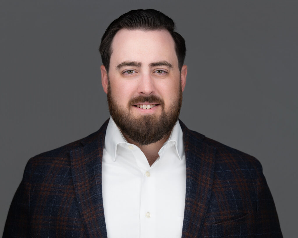  how to look younger on camera contrasting colors