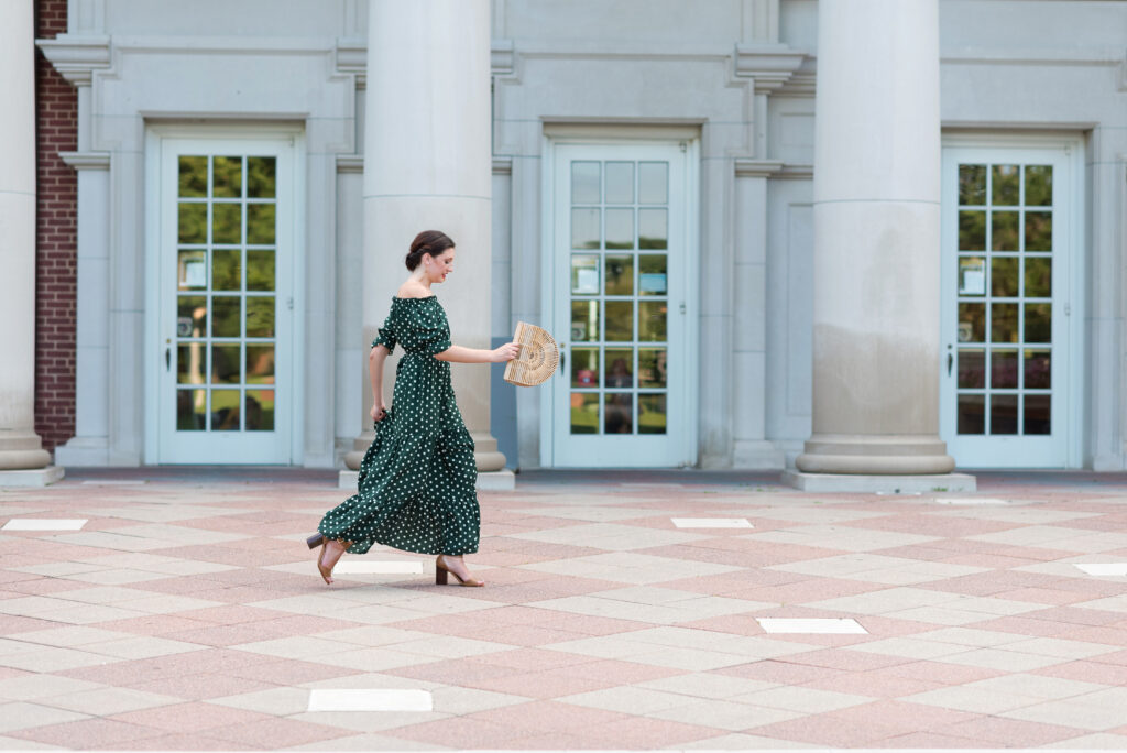 Senior picture outfit ideas classic